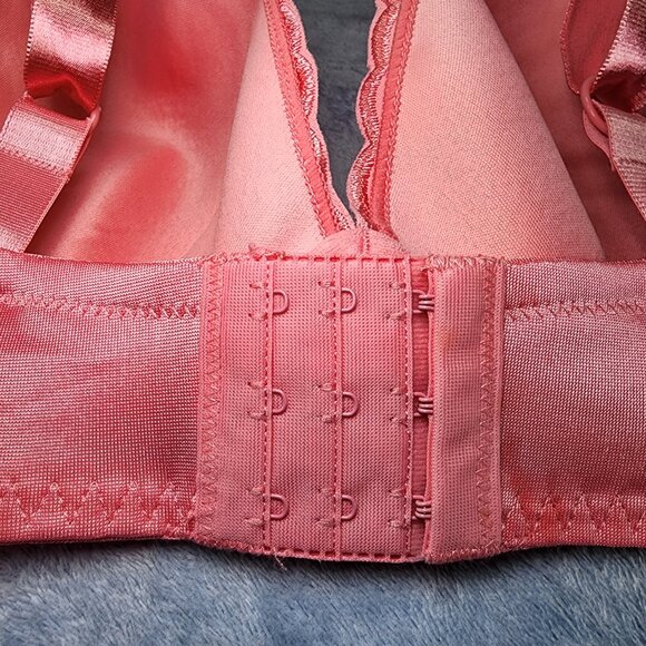 38D Sweet Nothings by Maidenform Full Support Plunge Pink Bra. - Picture 5 of 6